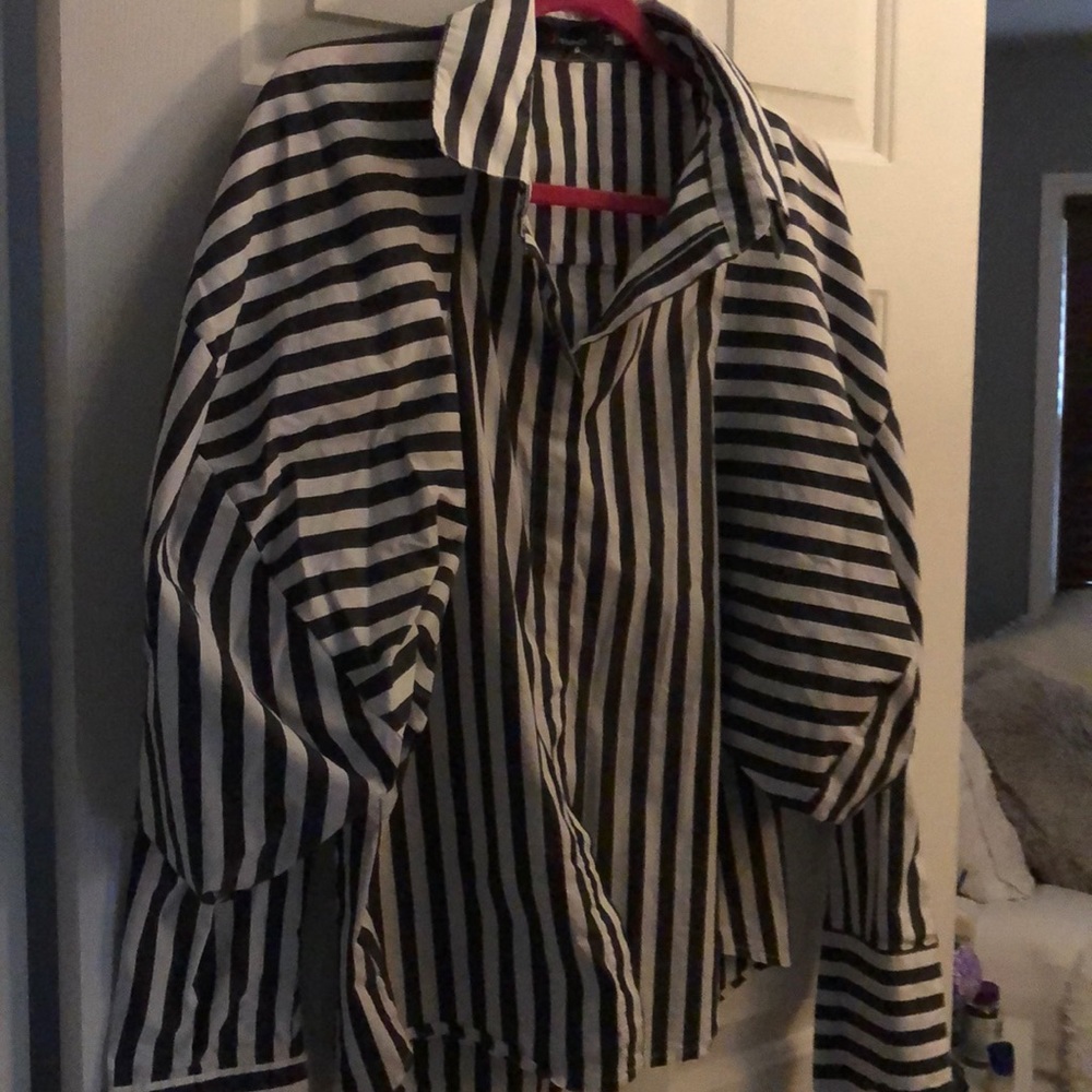 Ballon sleeve blouse